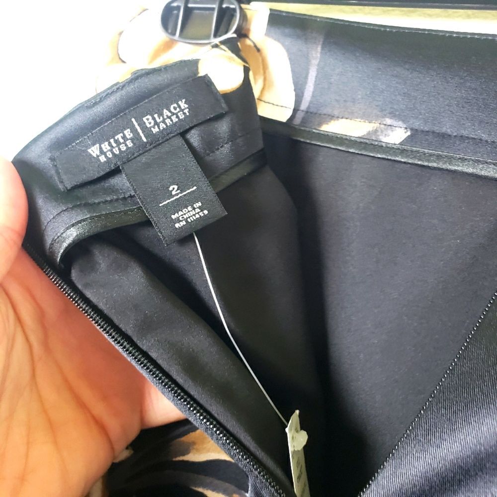 White House Black Market Midi White Flower Midi Satin Chic Skirt Size 02/XS - Picture 5 of 9